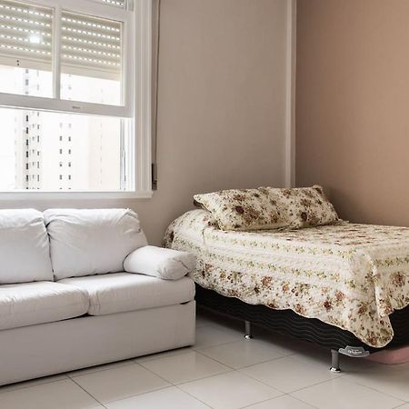 Apartament Pequeno E Aconchegante Meia Quadra Da Praia Guarujá Zewnętrze zdjęcie