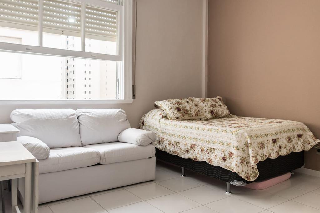 Apartament Pequeno E Aconchegante Meia Quadra Da Praia Guarujá Zewnętrze zdjęcie